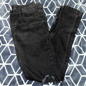 mnml Skinny Jeans